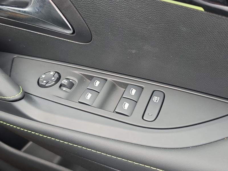 Used Peugeot 208 NJ24PGX 24