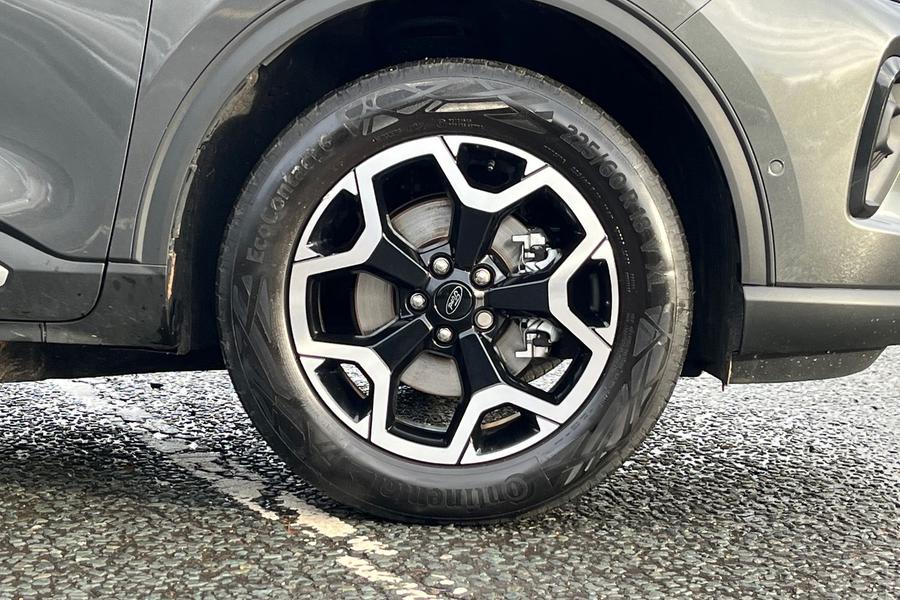 Ford KUGA Photo autoimg-f4eef0ce8883e13f8cf070f96289714de8ecdfef.jpg