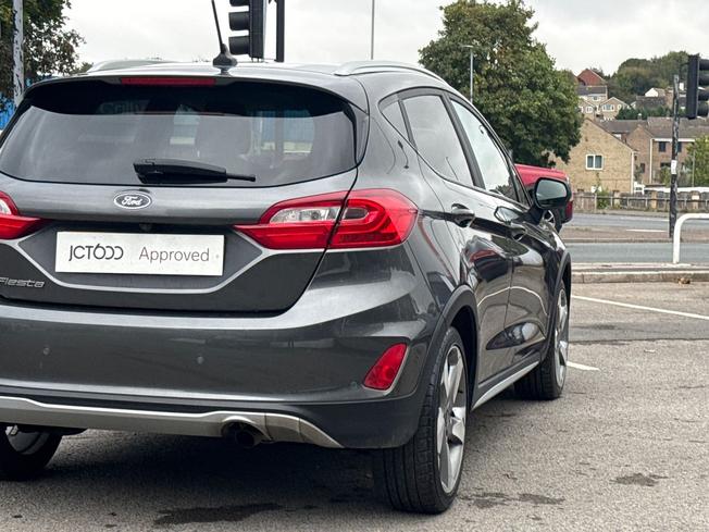 FORD Fiesta Photo 31