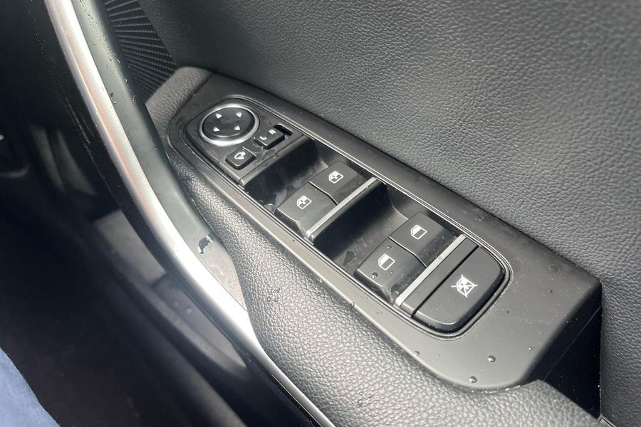 Kia CEED Photo autoimg-f4fa1c0fb46fb243bf9141cb23794ee74b6a7b60.jpg