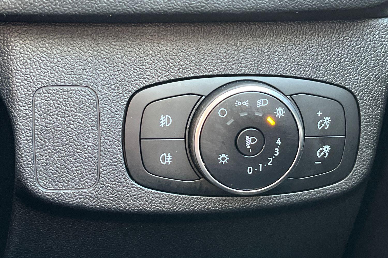 Ford FOCUS Photo 33