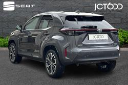 TOYOTA Yaris Cross Photo 3