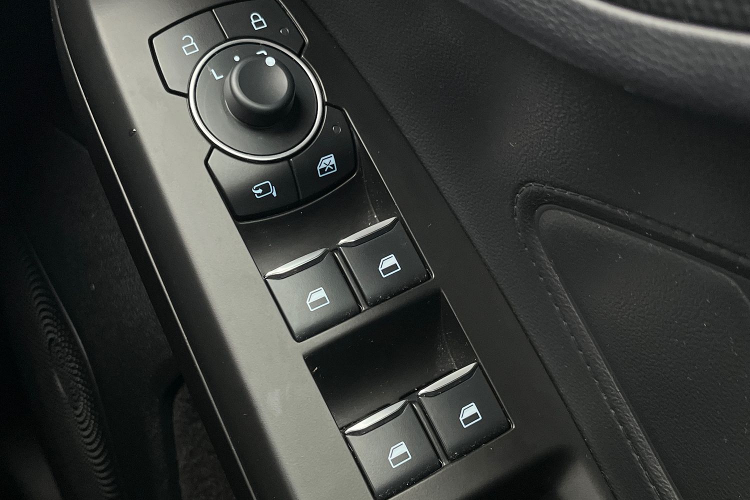 Ford FOCUS Photo 15