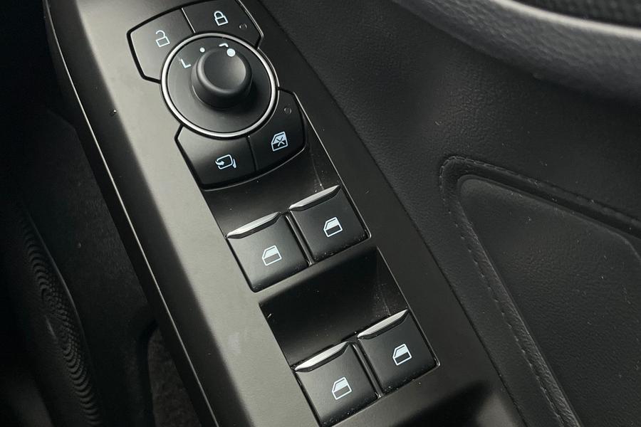 Ford FOCUS Photo autoimg-f504b3bb0ae0dc0a9ce7111b7e521bca429b836d.jpg