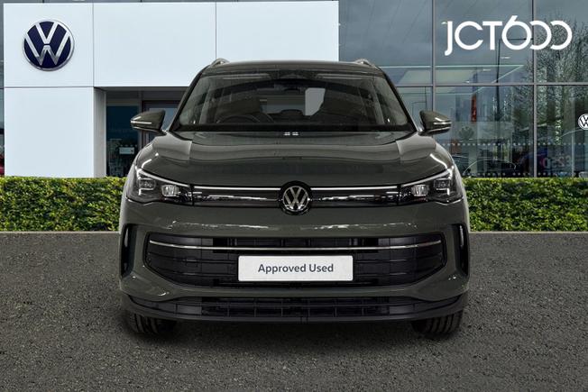 VOLKSWAGEN Tiguan Photo 8