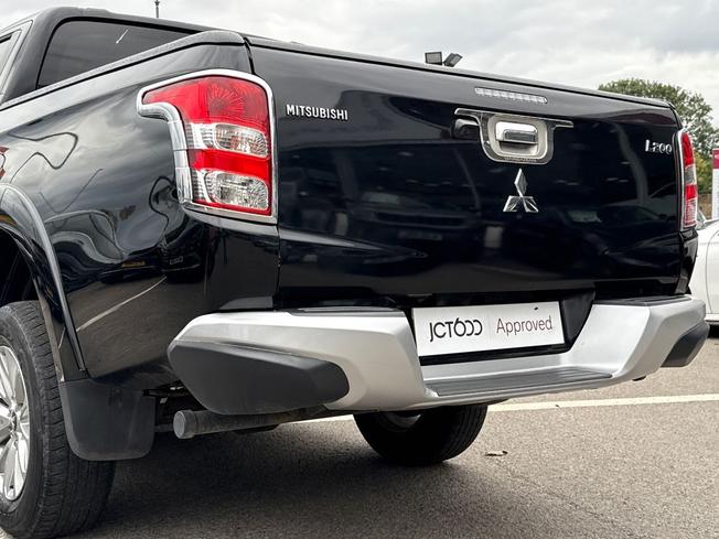 MITSUBISHI L200 Photo 31