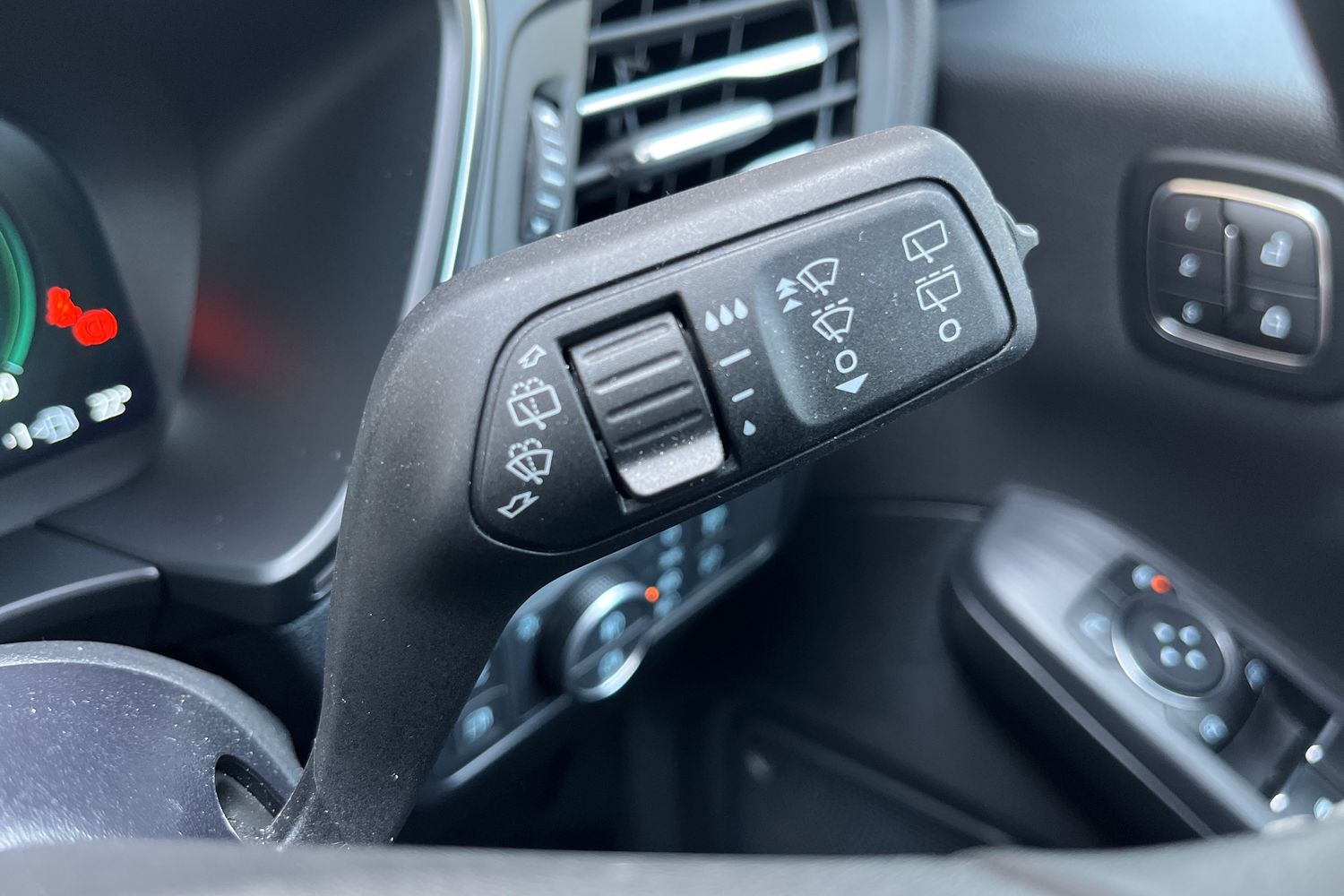 Ford Kuga Photo 14
