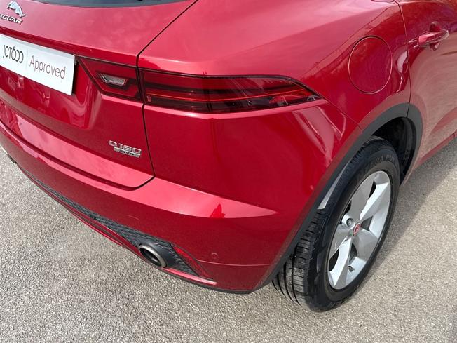 JAGUAR E-Pace Photo 18