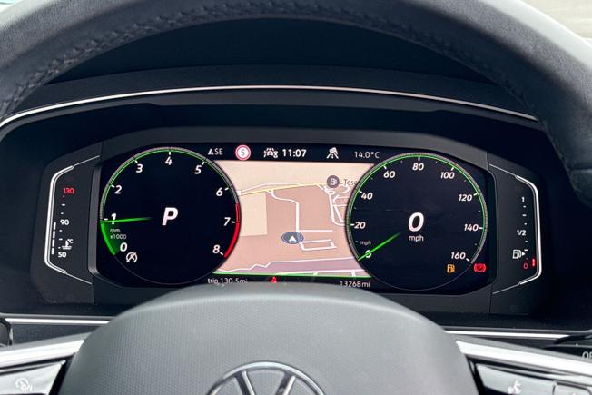 VOLKSWAGEN Tiguan Photo 36