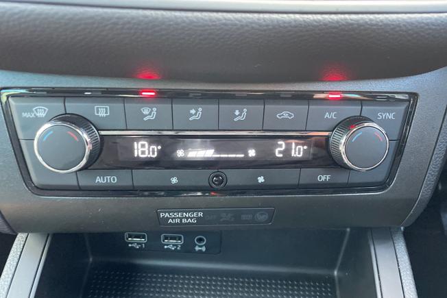 SEAT Ibiza Photo 33