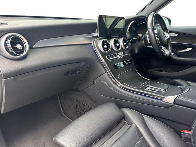 MERCEDES-BENZ GLC Photo 2