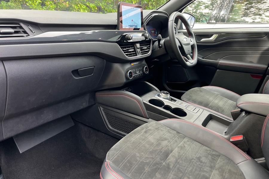 Ford Kuga Photo autoimg-f51cf320742450249b52ef7a3da6ac72d5fff54d.jpg