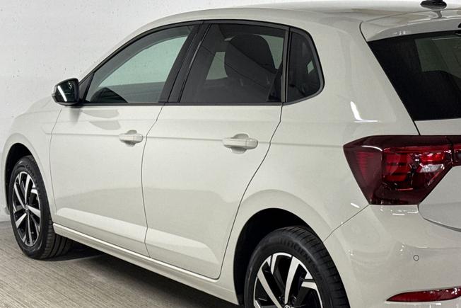 VOLKSWAGEN Polo Photo 26