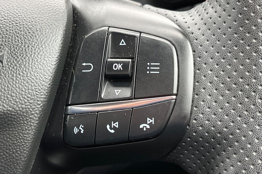 Ford FIESTA Photo autoimg-f51ed8378dd42d627892827a57b5aa0b5782dc76.jpg