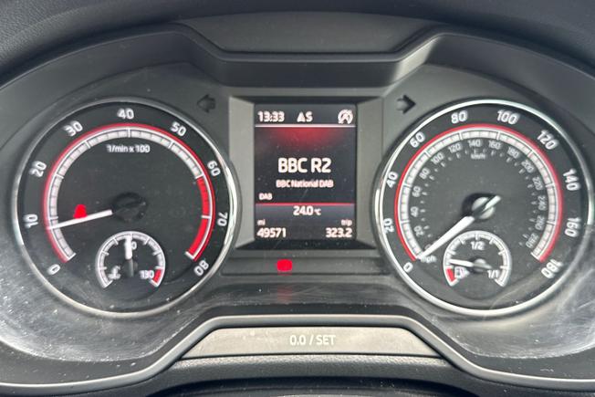 ŠKODA Octavia Photo 15