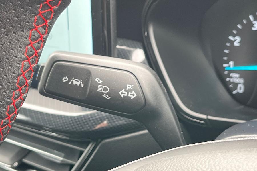 Ford FOCUS Photo autoimg-f520c50053d019ecce38fe03fd0069face5a9494.jpg