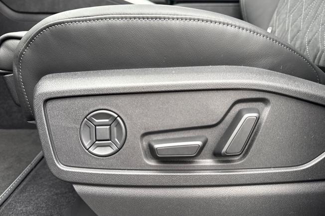 AUDI  Q5 Sportback Photo 31