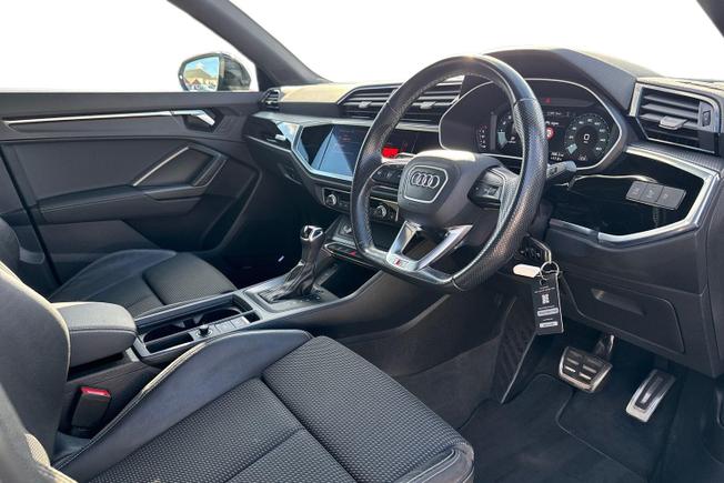 Audi Q3 Photo 6