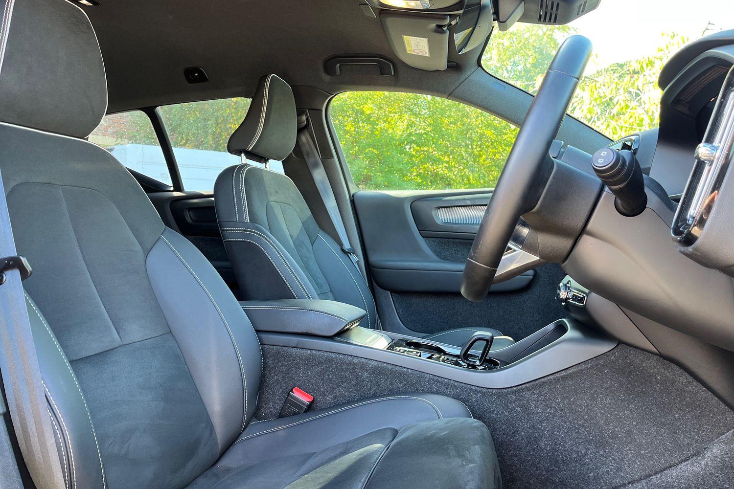 Volvo XC40 Photo 16