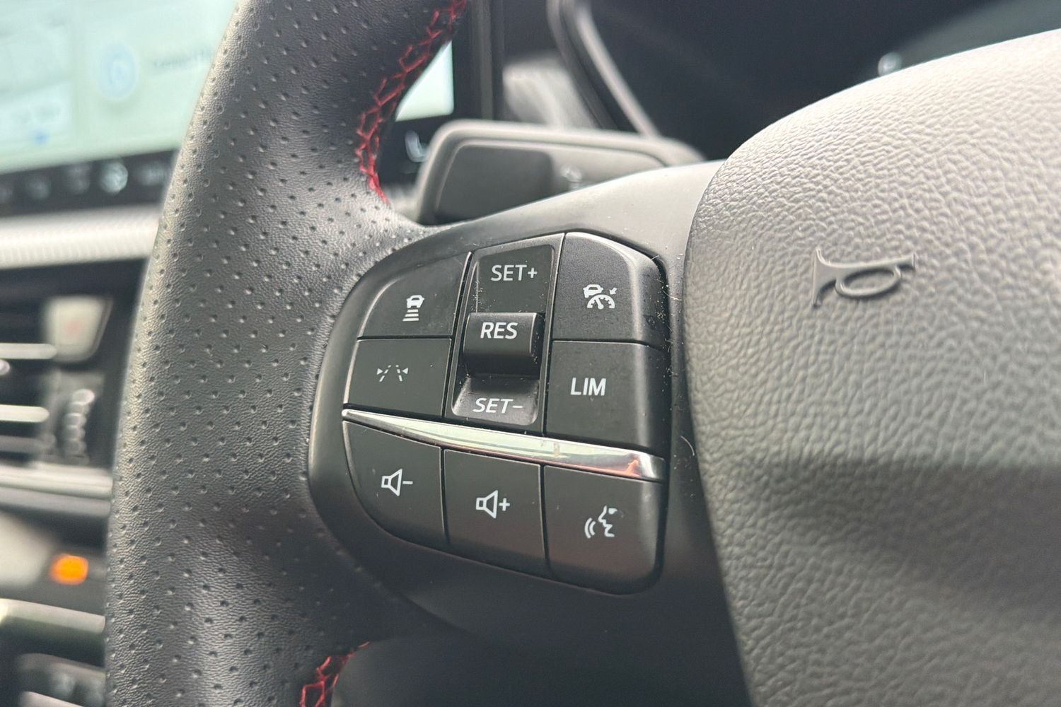 Ford Kuga Photo 38