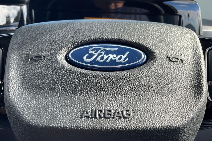 Ford TRANSIT CUSTOM Photo autoimg-f52aa8b8d71b001564dc6474a56dd933fe100d37.jpg