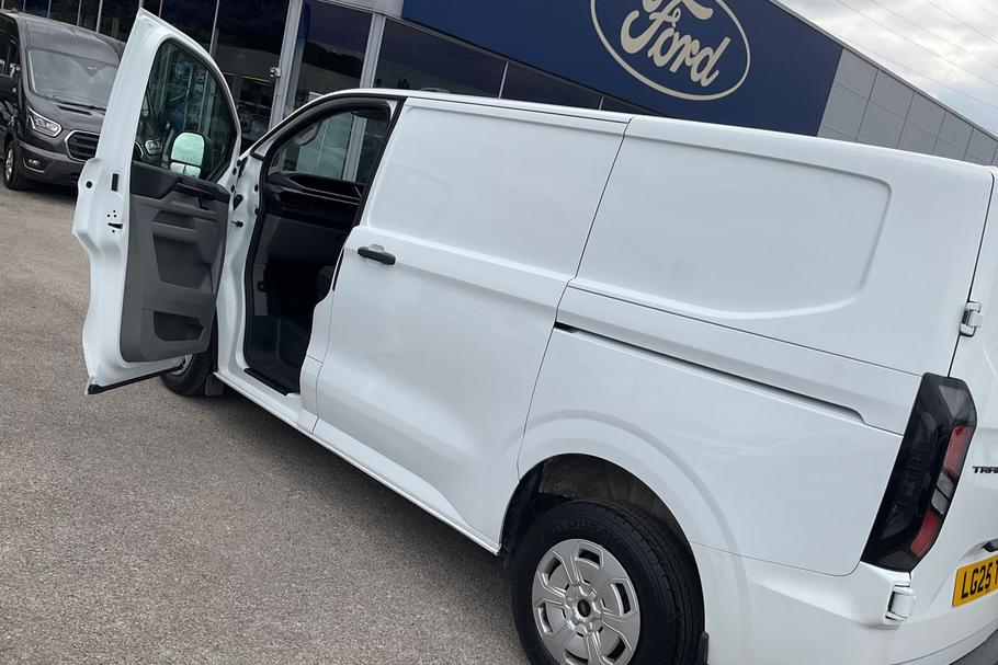 Used Ford TRANSIT CUSTOM LG25TZT 25