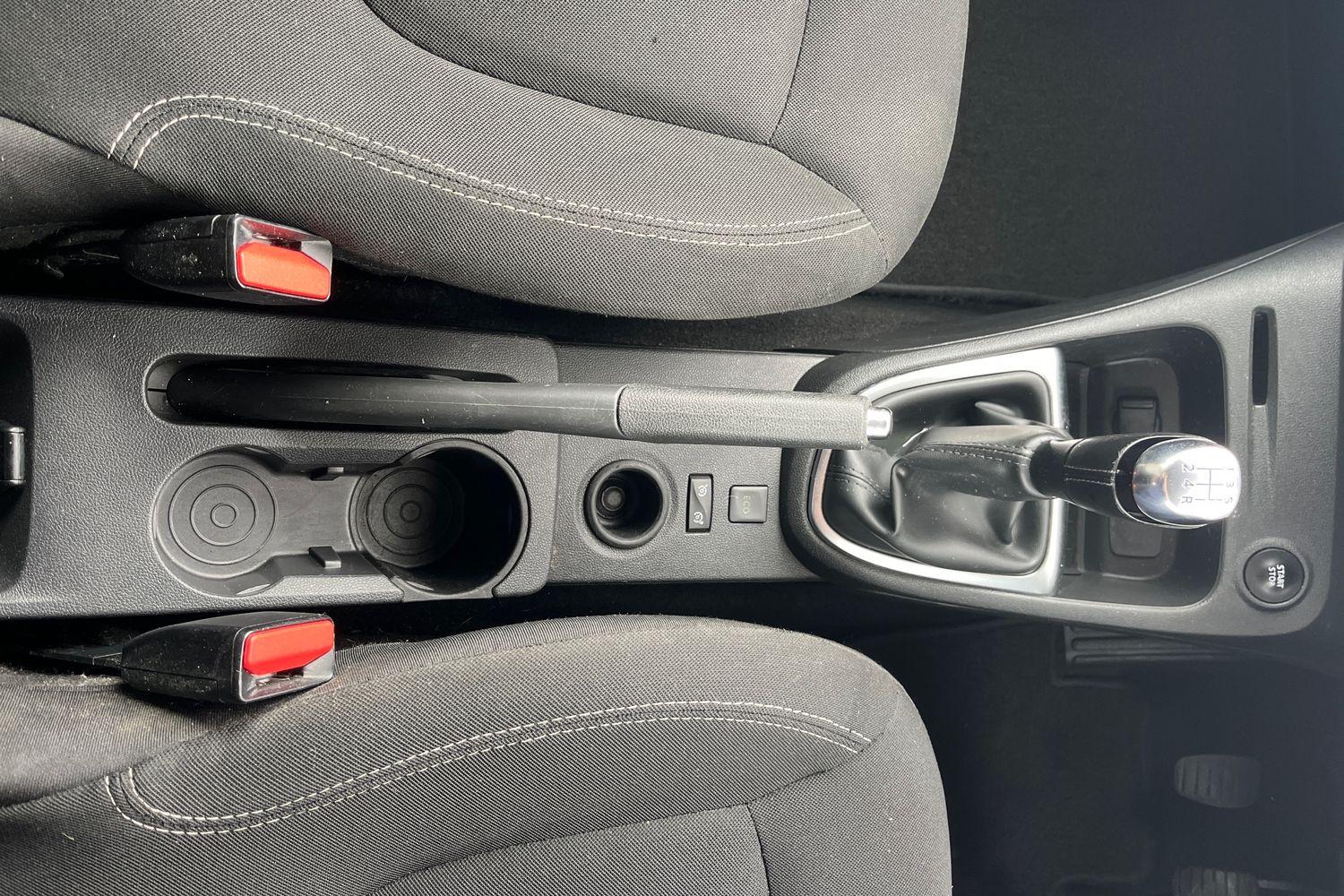 Renault CAPTUR Photo 32