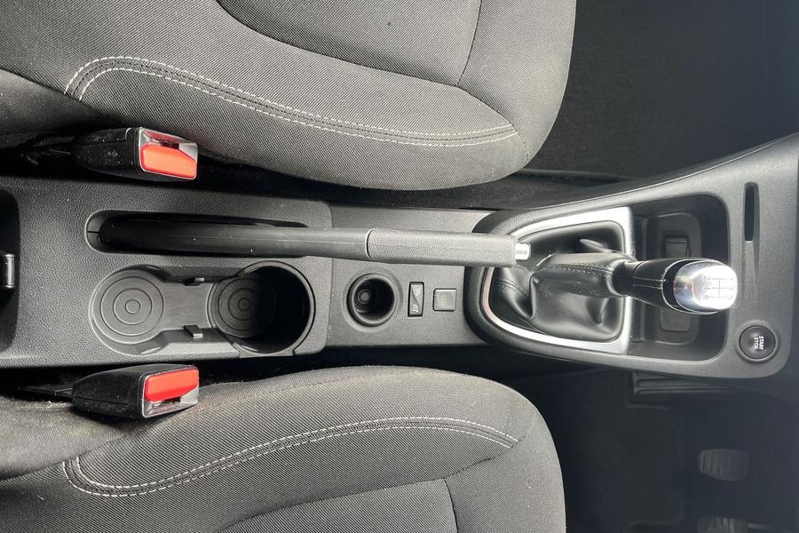 Renault CAPTUR Photo autoimg-f52c740220e27bb531e21a57666a7b0d0a0eeafa.jpg