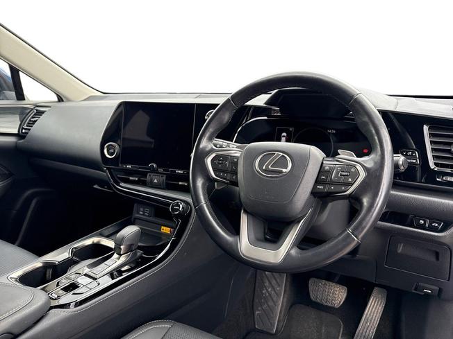 LEXUS Nx Photo 6