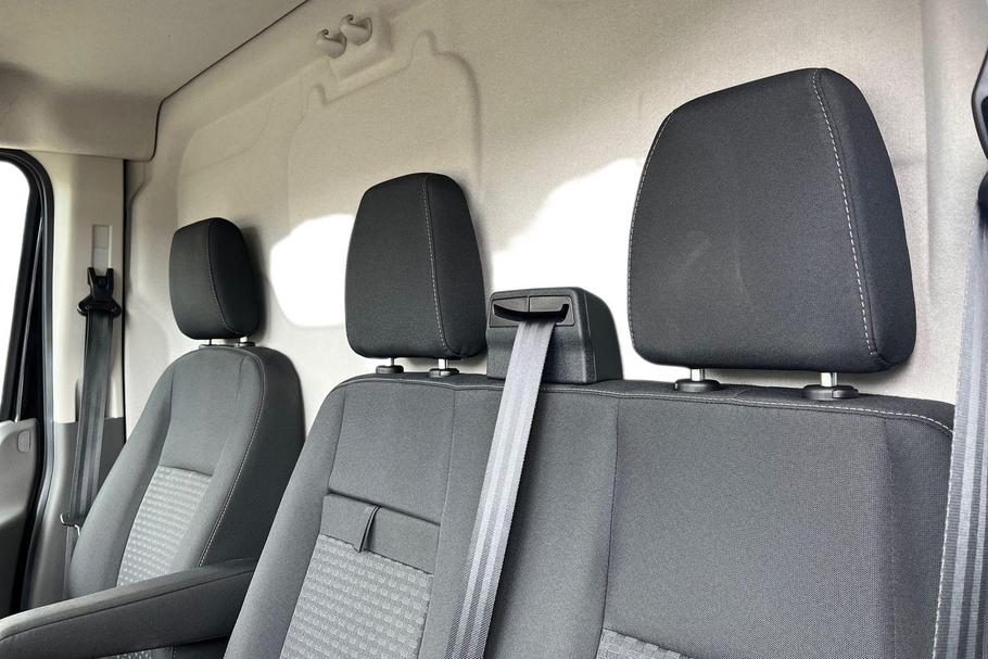 Used Ford Transit MF25ZRE 11