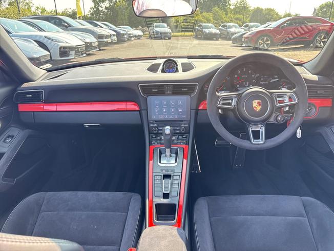 PORSCHE 911 Photo 35