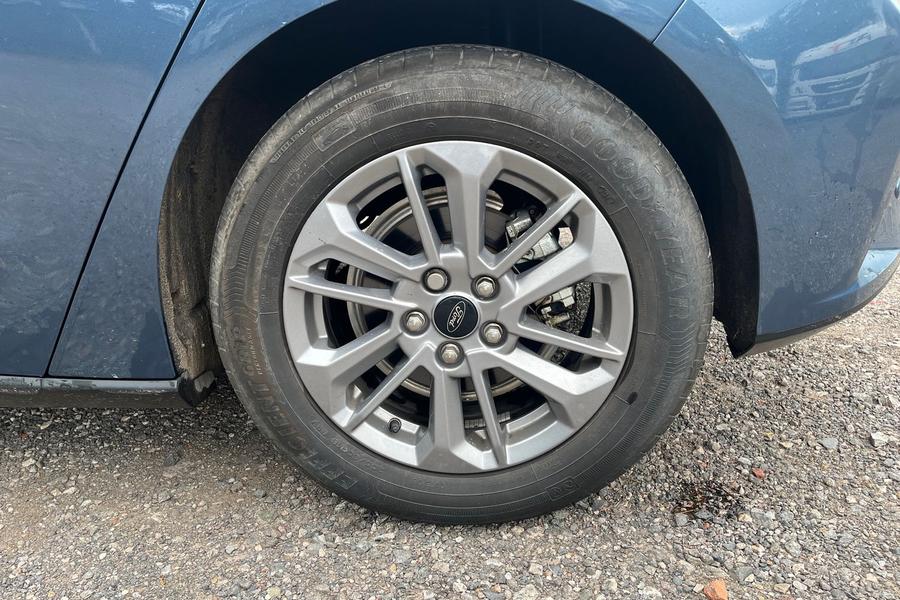 Ford Focus Photo autoimg-f53a3817455fcd33cd8715c5785727c5c6ce296e.jpg
