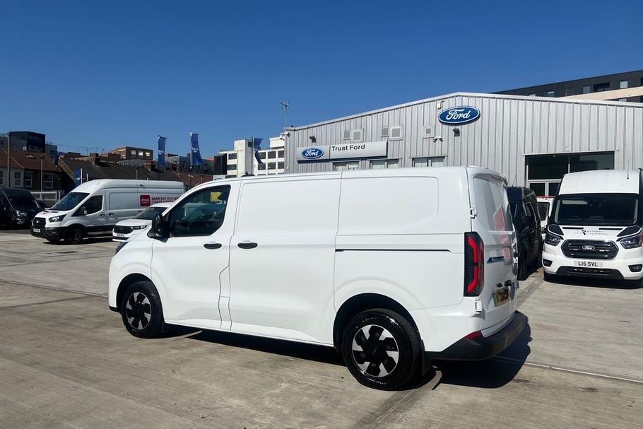 Used Ford E-Transit Custom MJ25UZR 39