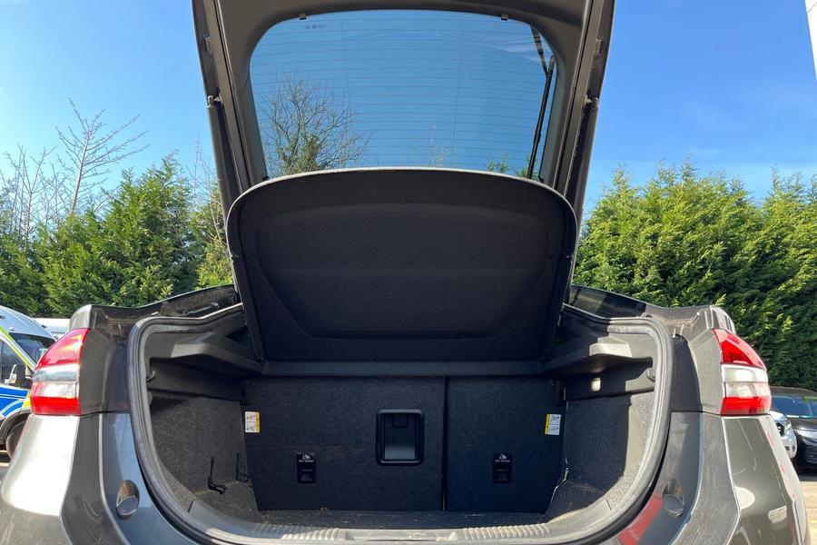 Ford MONDEO Photo autoimg-f53f5789ba304030337f4fb68bea188c16463798.jpg