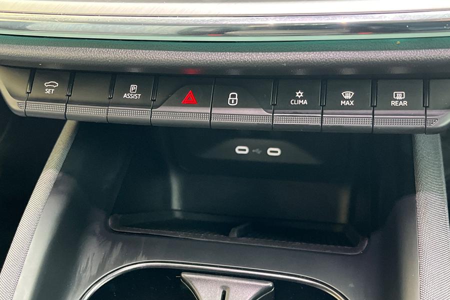 Skoda ENYAQ Photo autoimg-f54ad455c2fa20fffad09731b0747017e09da9b8.jpg