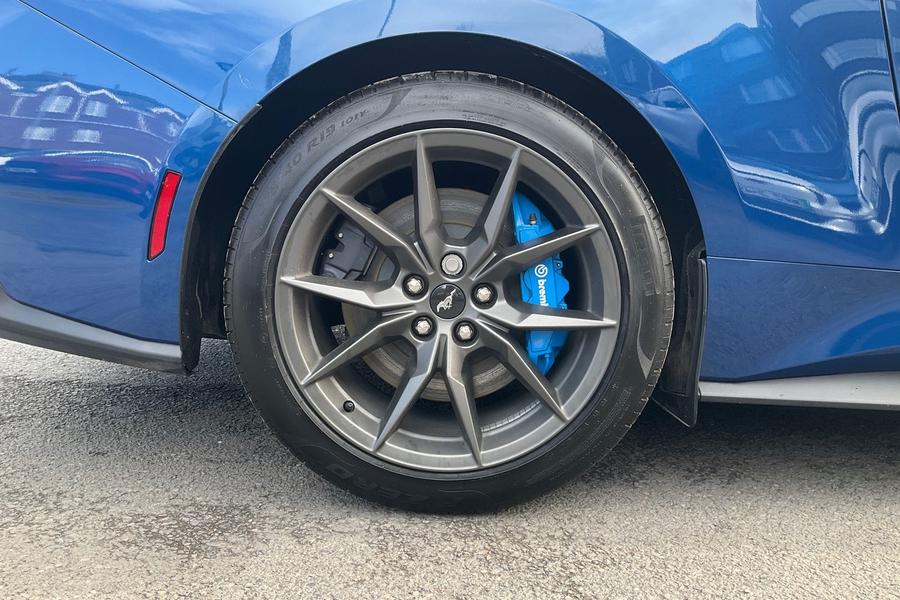 Ford MUSTANG Photo autoimg-f54c5d9d1541d3623bae86c880d712618e198b70.jpg