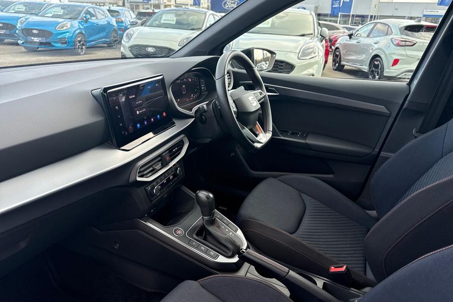 SEAT ARONA Photo autoimg-f54da1c508d8001863c8012bec2930c14d556033.jpg