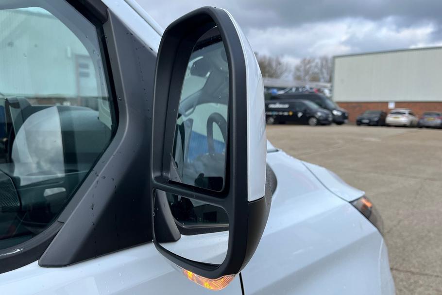 Used FORD TRANSIT CUSTOM WR75MXP 36