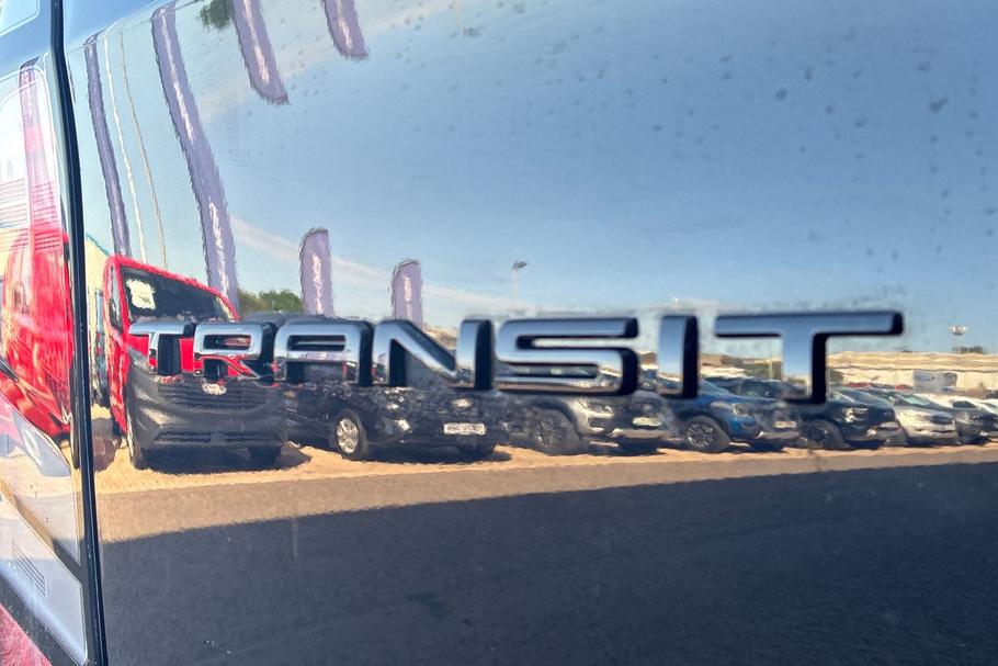 Used Ford TRANSIT CUSTOM AK75ORN 18