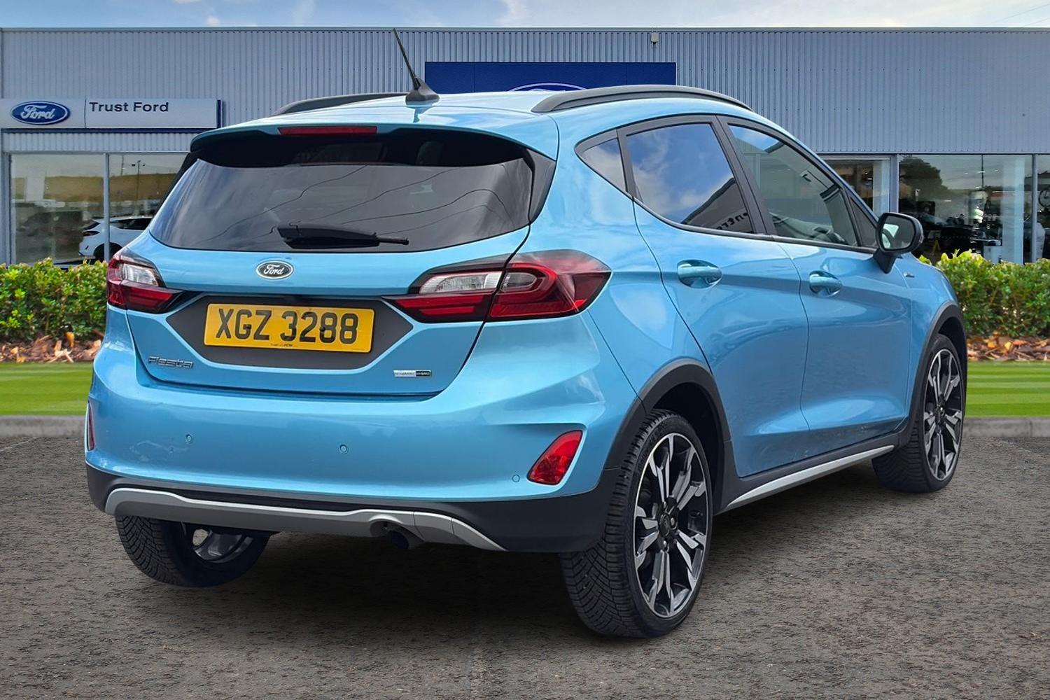 Ford FIESTA Photo 3