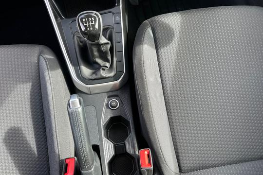Volkswagen Polo Photo autoimg-f55a7999f118f501503ed2b5c66aa993a07ae2a1.jpg
