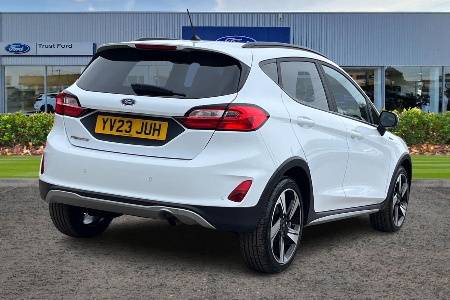 Ford FIESTA Photo 3