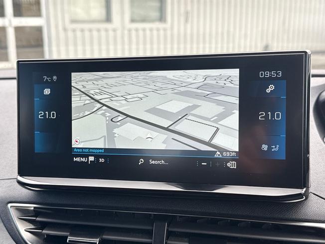 PEUGEOT 5008 Photo 14