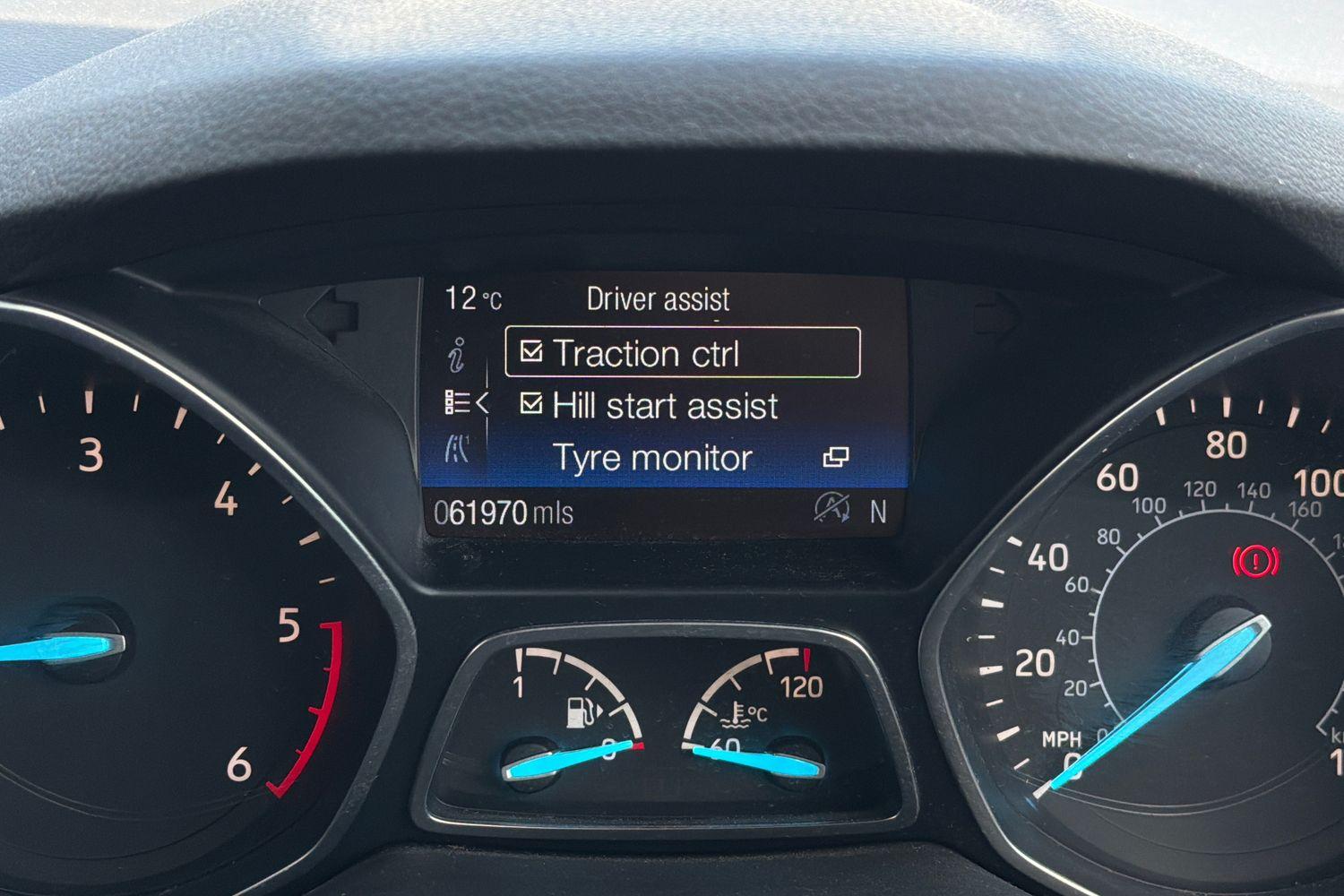 Ford KUGA Photo 36