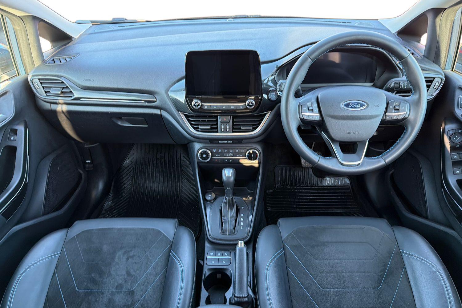 Ford FIESTA Photo 9