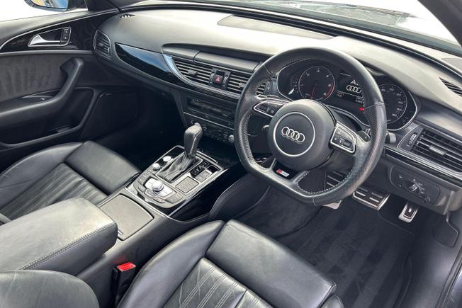 AUDI A6 Avant Photo 6