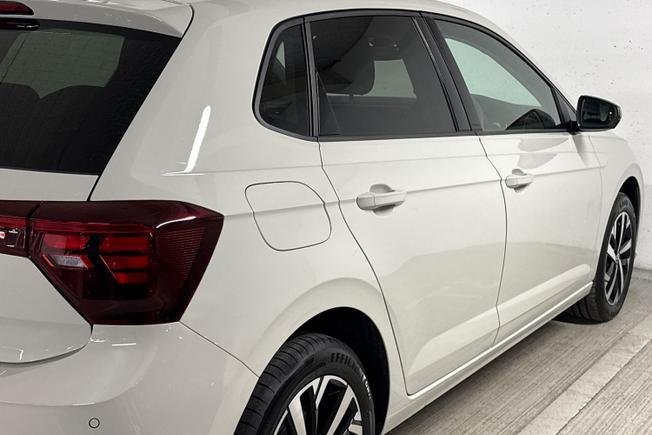 VOLKSWAGEN Polo Photo 28