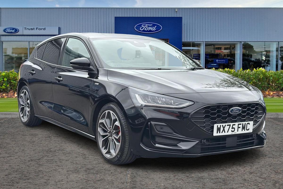 Ford Focus listing photo
