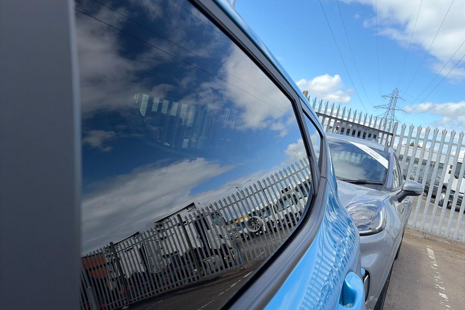 Ford FIESTA Photo 22