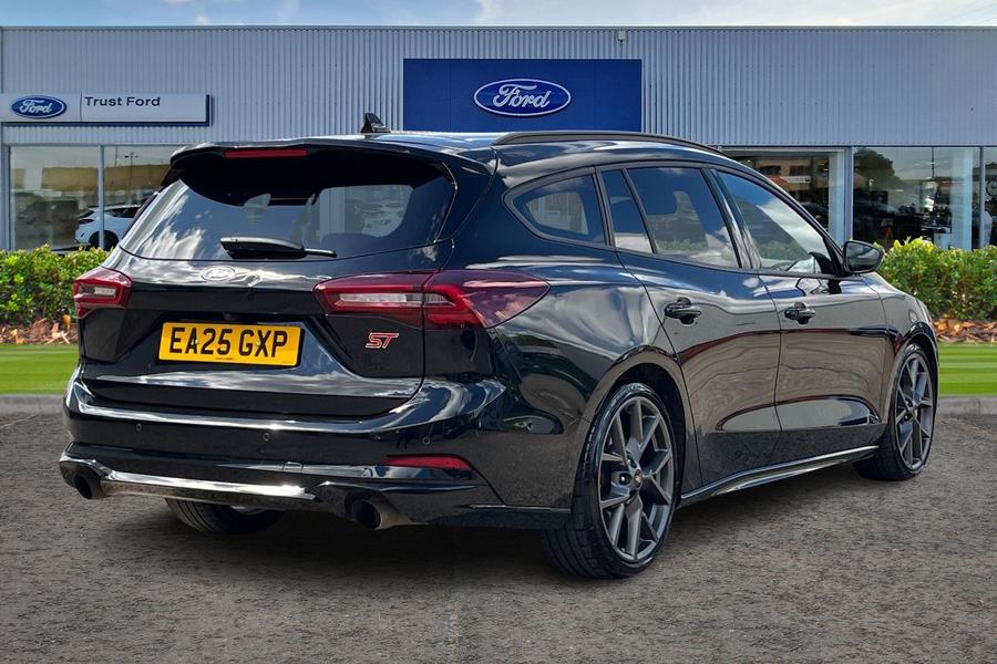 Ford Focus Photo autoimg-f569bfa2d7a64df986f9584c3feba24b1b565694.jpg